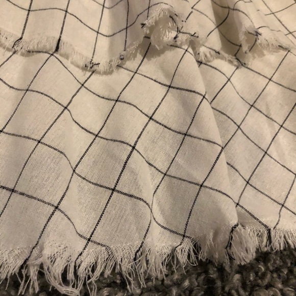 Jane & Delancey blouse with flared bottom. EUC! - Picture 5 of 6